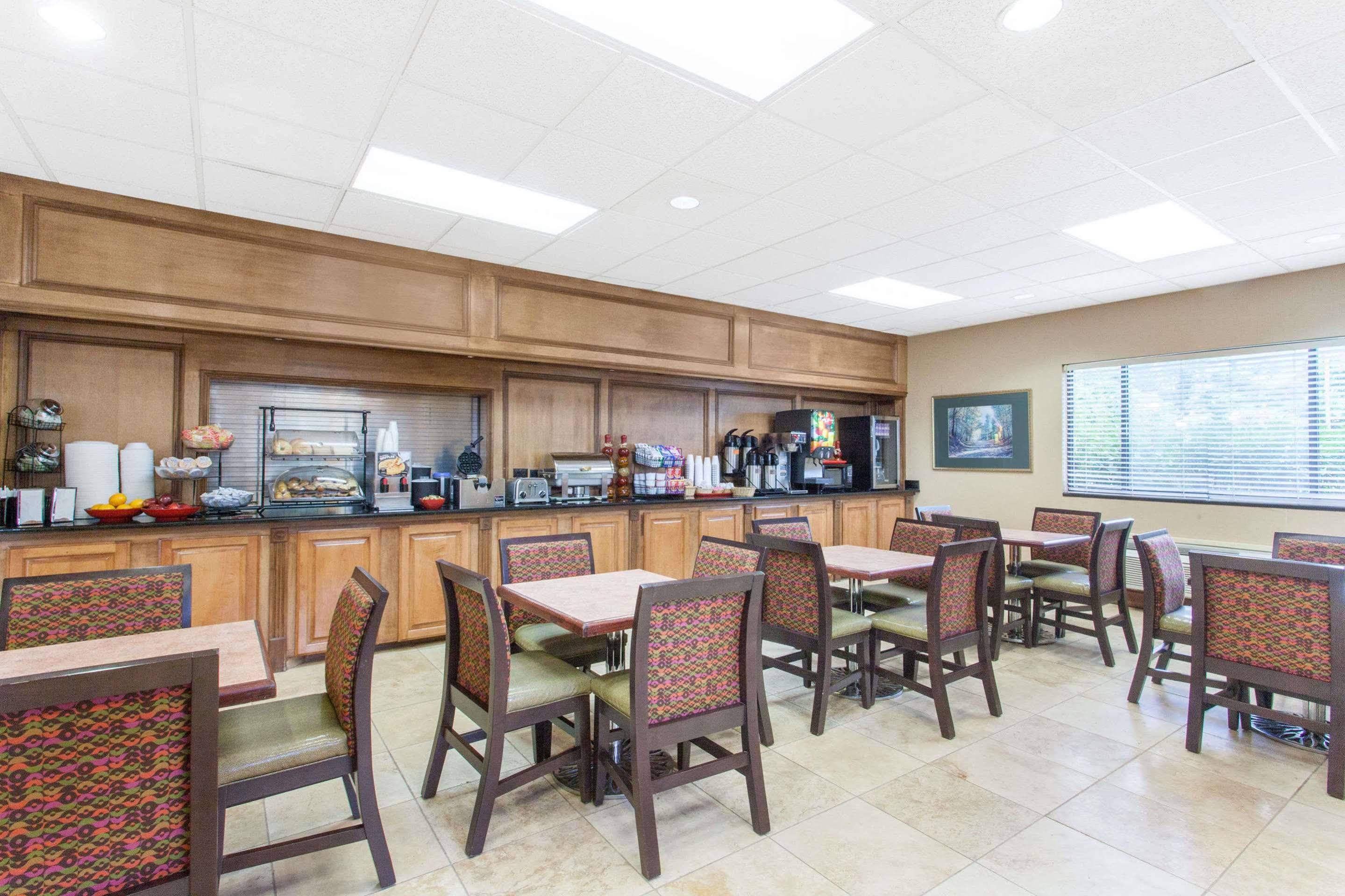 Clarion Pointe Franklin - Nashville Area Exterior photo